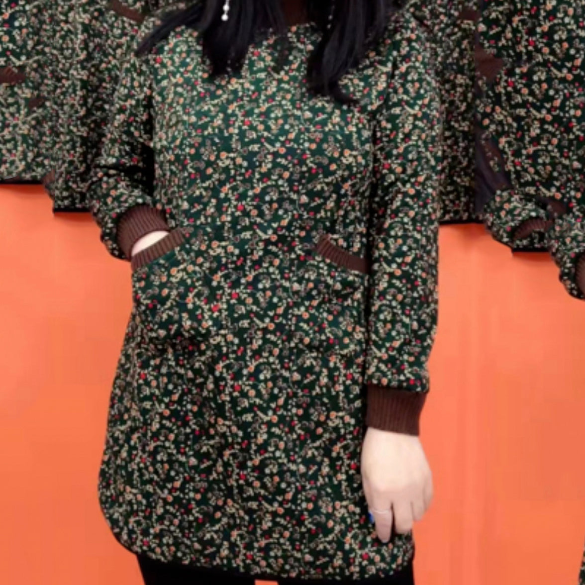 🔥【M-4XL】Nowe jesienno-zimowe pogrubione, aksamitne, luźne topy z nadrukiem